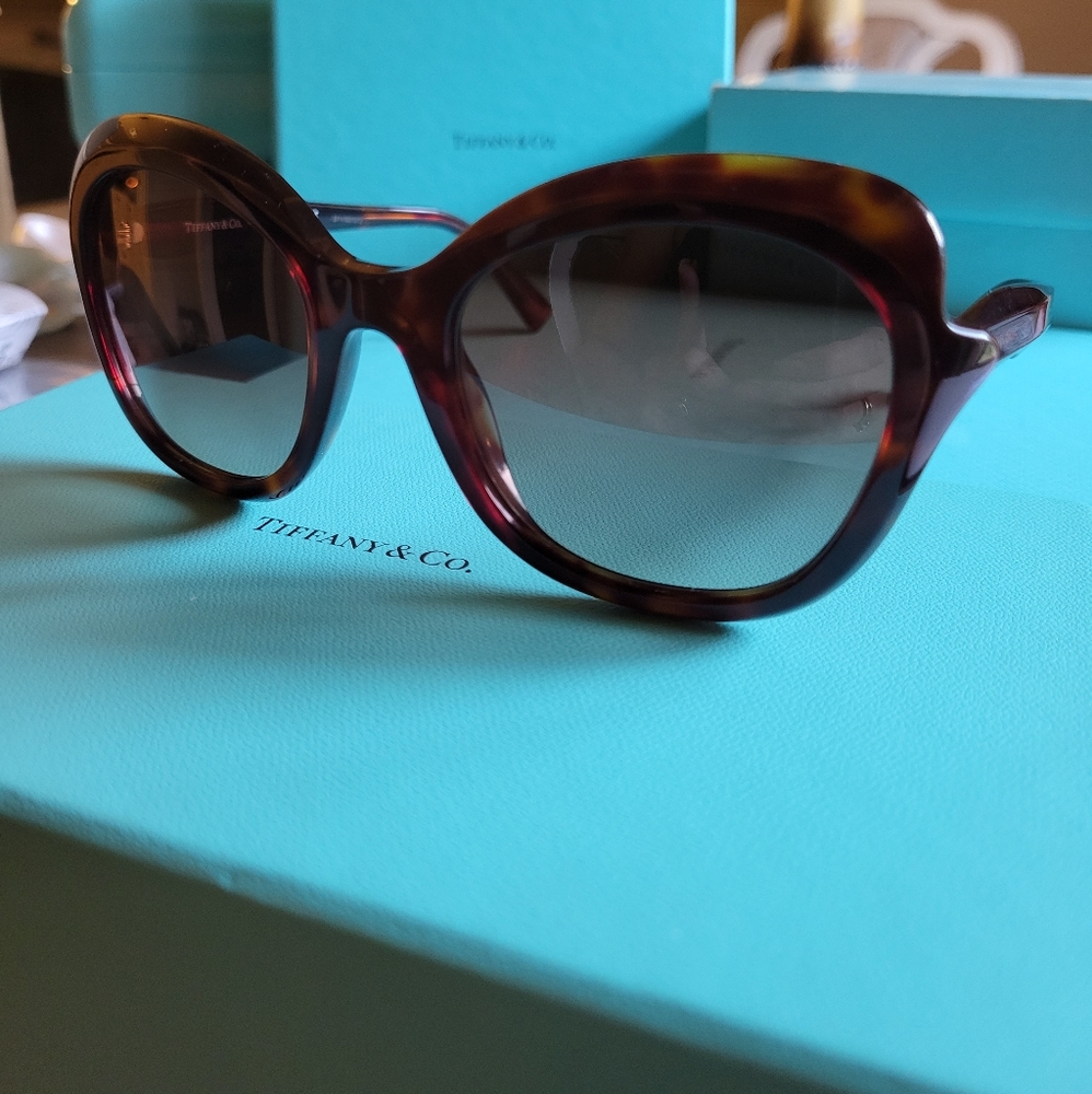 Tiffany & Co Paper Flower Sunglasses TF4154 00B - Picture 2 of 15